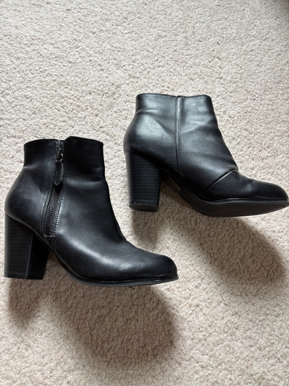 Qupid Black High Heel Zip Up Boots